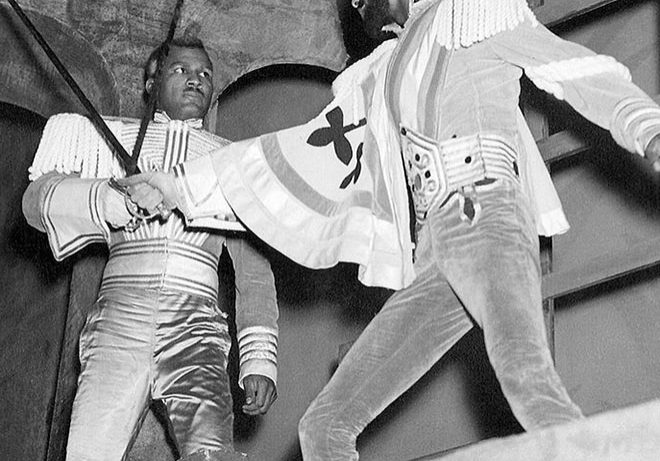 Macbeth-660x660 Macbeth-660x660